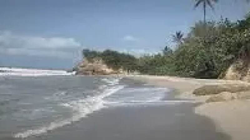 15 Quiet Beach Corners – Peaceful rest areas(3)