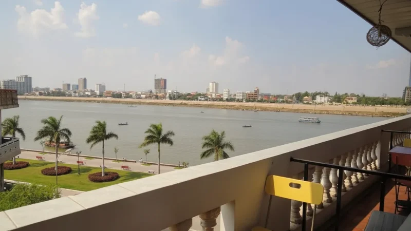 15 Riverside Cafés – Relaxed city atmosphere(1)