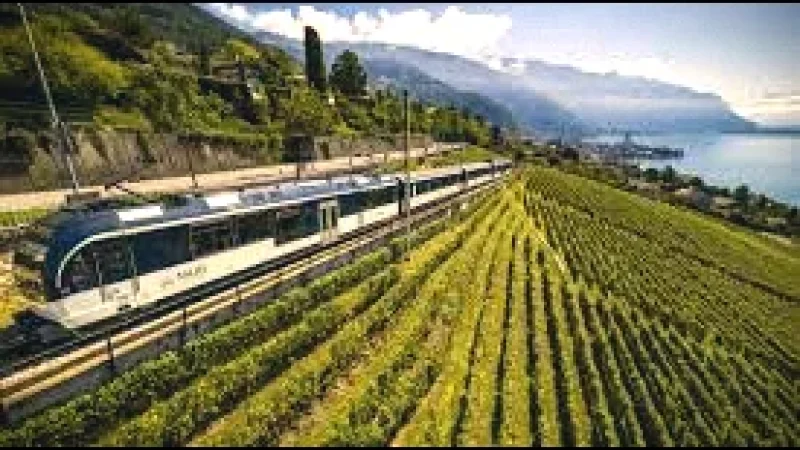 15 Scenic Rail Views(5)