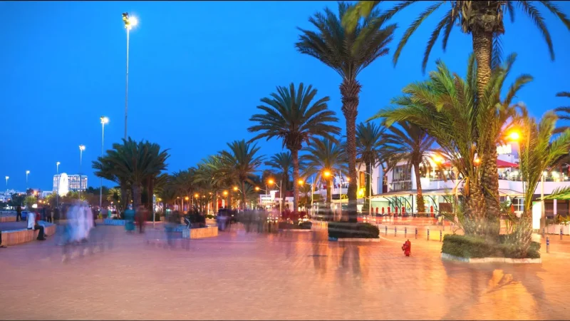 15) Sunset Spots along the Corniche(10)