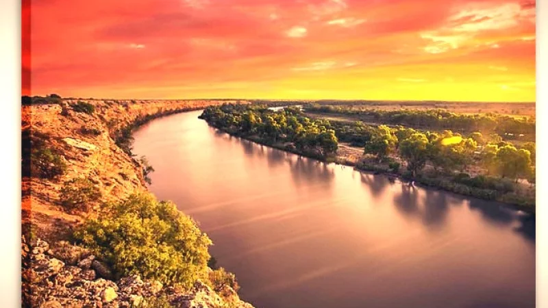 15) Sunset Spots along the River(1)