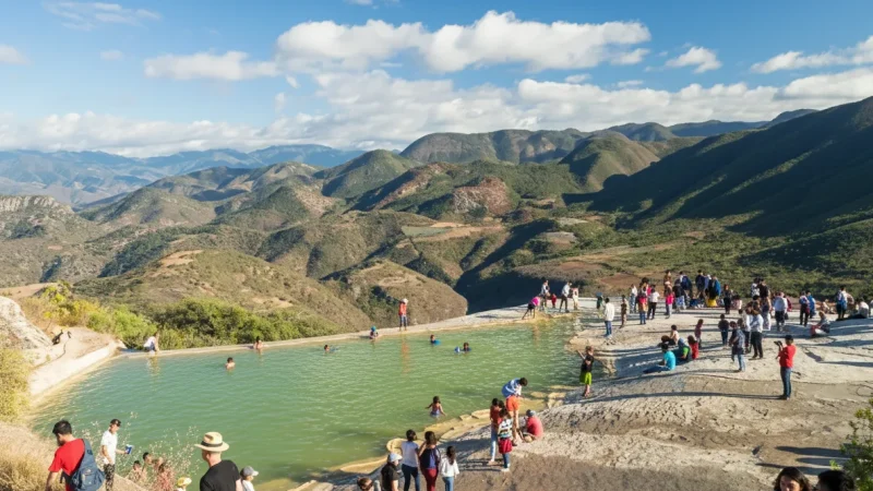 15) Surrounding Hills(3)