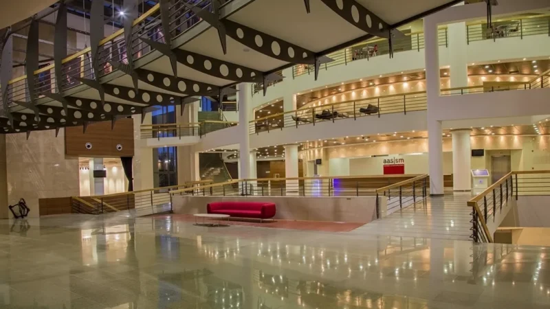 15. Izmir Opera House Area – A cultural zone with events_(1)