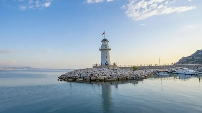 15. Lighthouse Area – Scenic coastline and open sea views_(1)