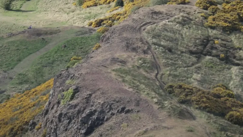 16) Holyrood Park(6)