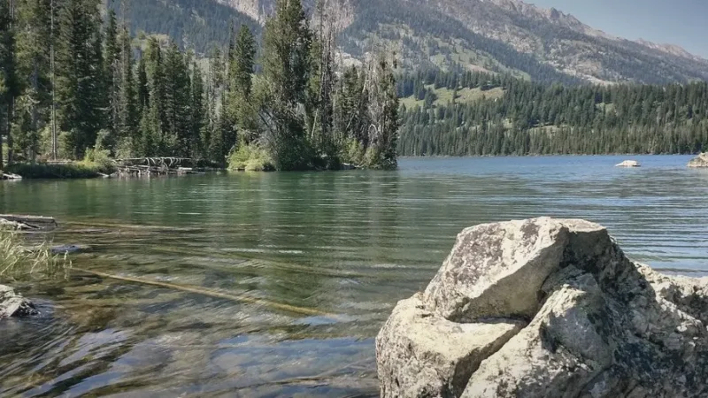 16) Taggart Lake Trail(4)