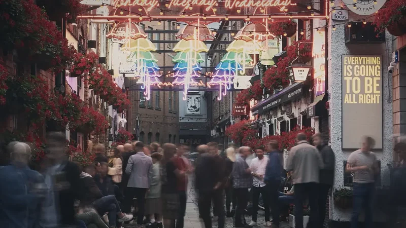 17) Cathedral Quarter(1)