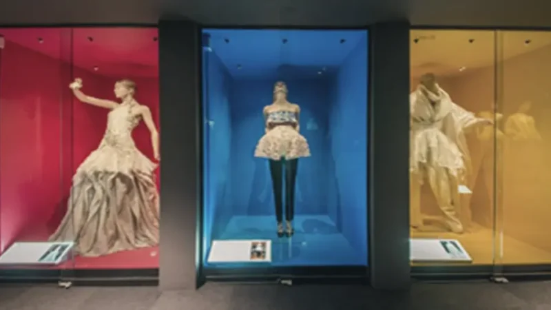 17) Fashion Museum Bath(5)