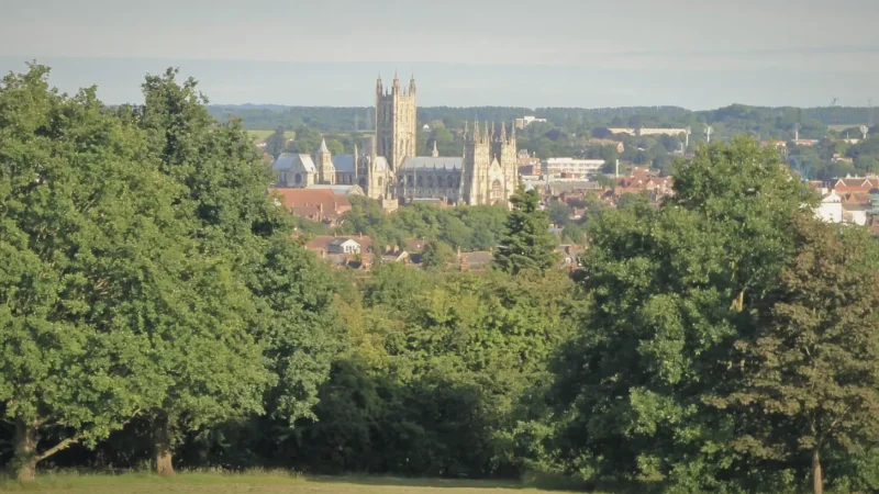17) University of Kent(4)