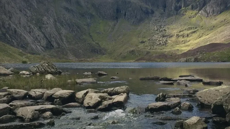 18) Cwm Idwal(1)