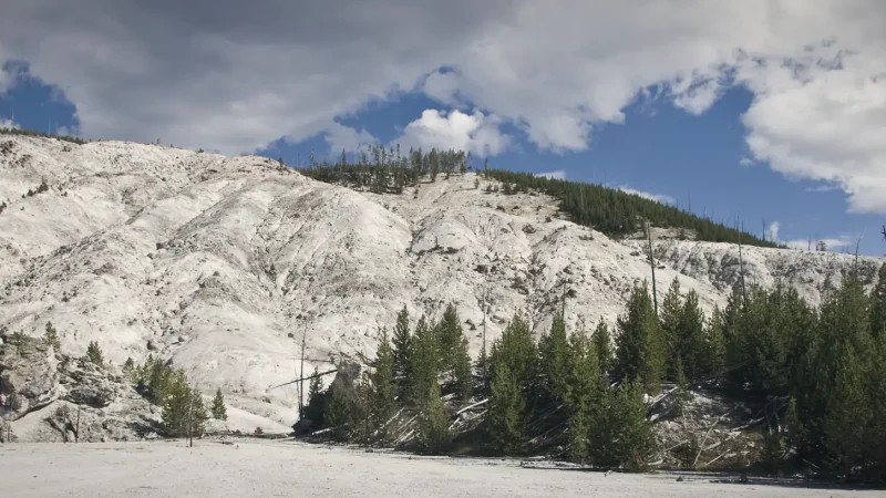 18_Roaring_Mountain(2)