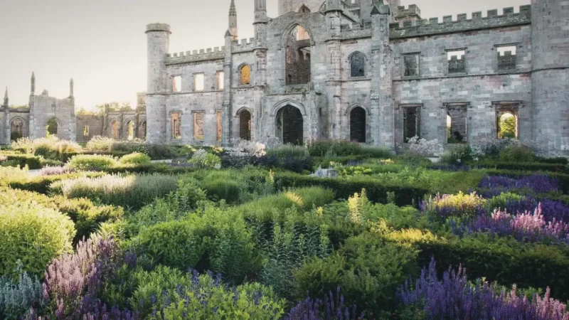 19) Lowther Castle(2)