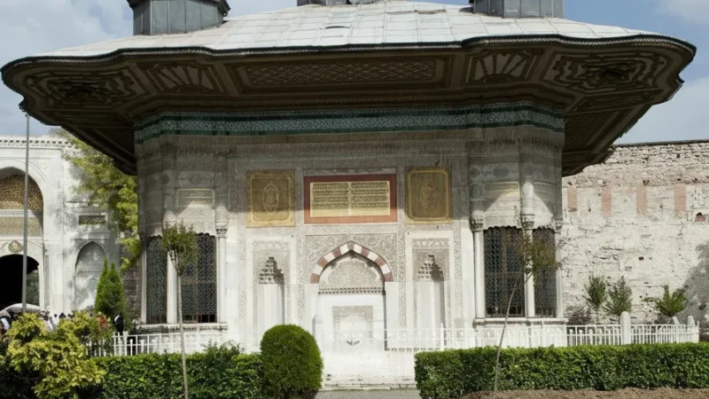 19. Ahmet III Fountain – Ottoman-era fountain_(3)