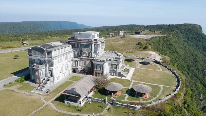2 Bokor Mountain Views – Scenic highland backdrop(4)