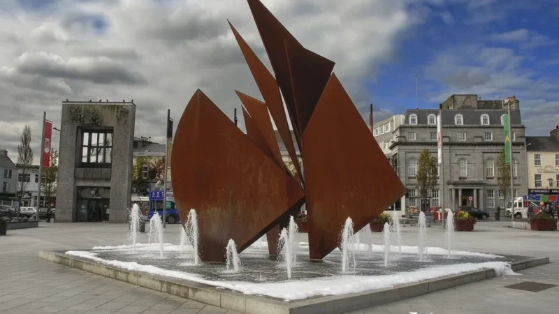 2) Eyre Square(1)
