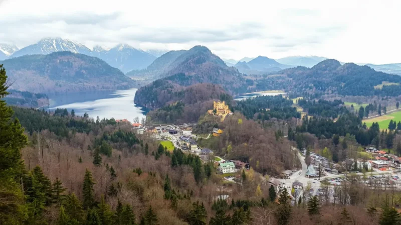 2) Hohenschwangau Castle(3)