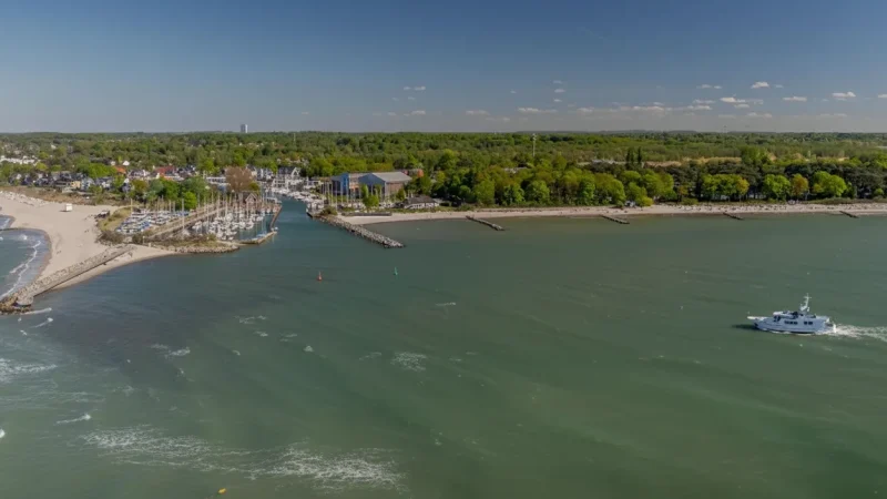 2) Niendorf Harbour(6)