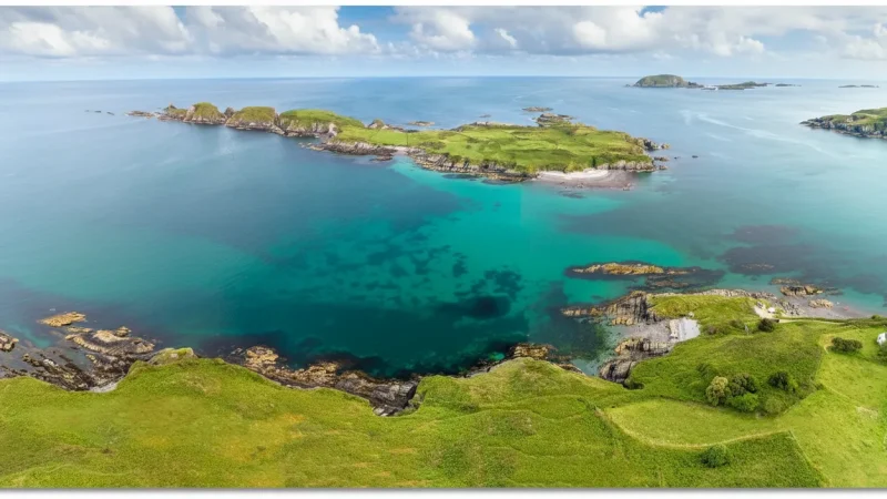 2 Swimming Areas – Clear shallow waters(4)