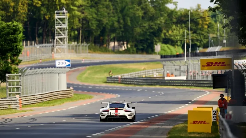 24 Hours of Le Mans – Circuit Viewpoints(2)