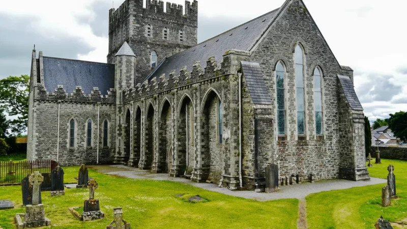 3) St Brigid's Cathedral(5)