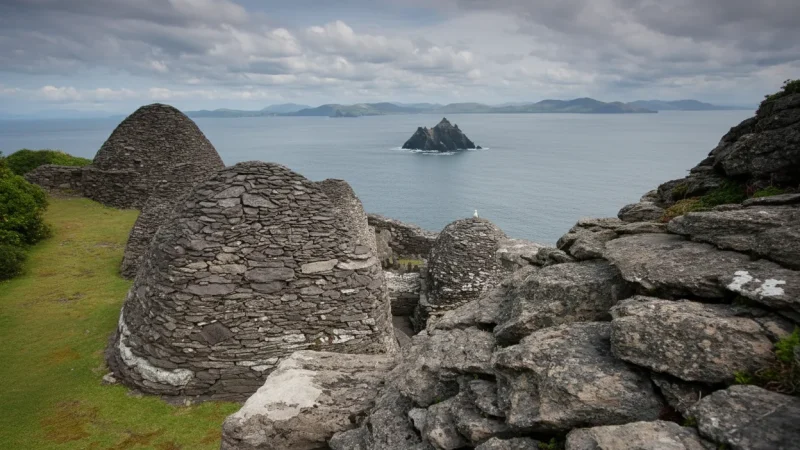 3. Skellig Michael Monastery(3)