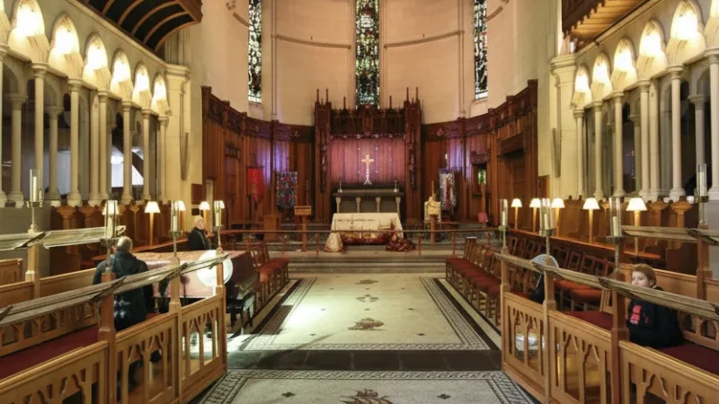 4) Christ Church Cathedral(4)