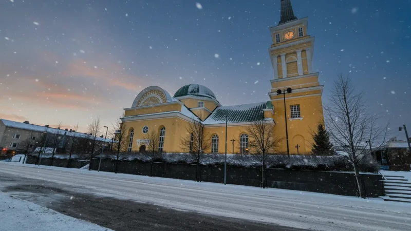 4 Oulu Cathedral – City landmark church(2)