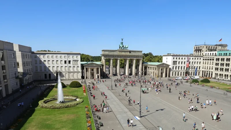 4) Unter den Linden(4)