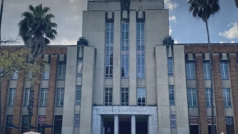 5 Museo de Antioquia – Art and history museum(6)