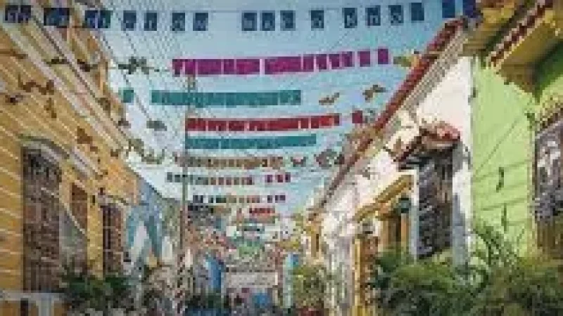 6 Cultural Music Spots – Live street performances(6)