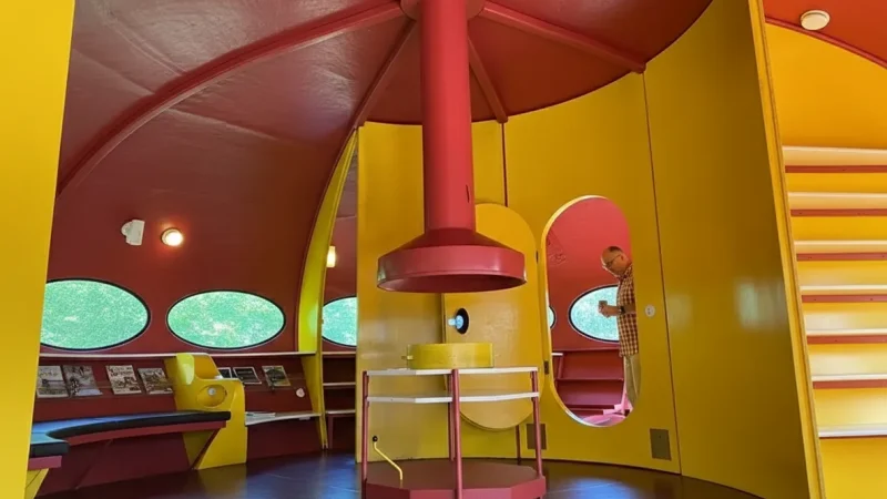 6 WeeGee Exhibition Centre ‒ Museums and galleries(5)