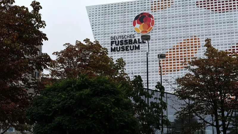 6. German Football Museum(4)