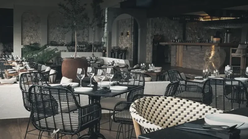 7 Neighborhood Cafés – Local refreshments(5)