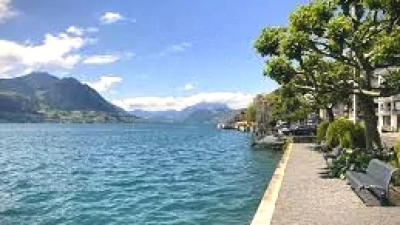 7. Walking Promenades(2)