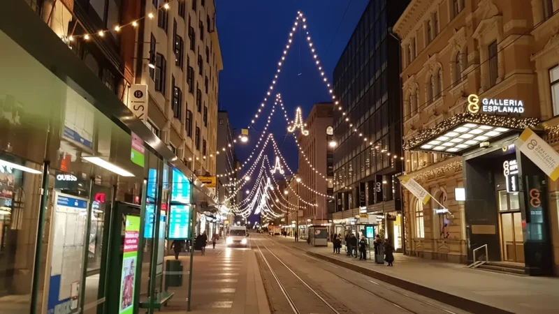 8 Aleksanterinkatu Street ‒ Main pedestrian shopping street(4)