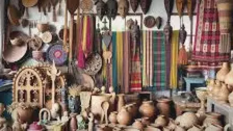 8 Artisan Shops – Handmade souvenirs(6)