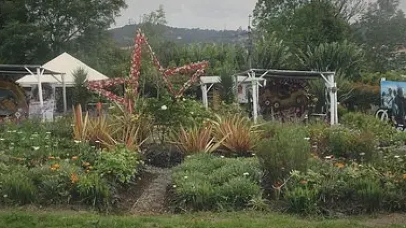 8 Botanical Garden – Green city escape(5)
