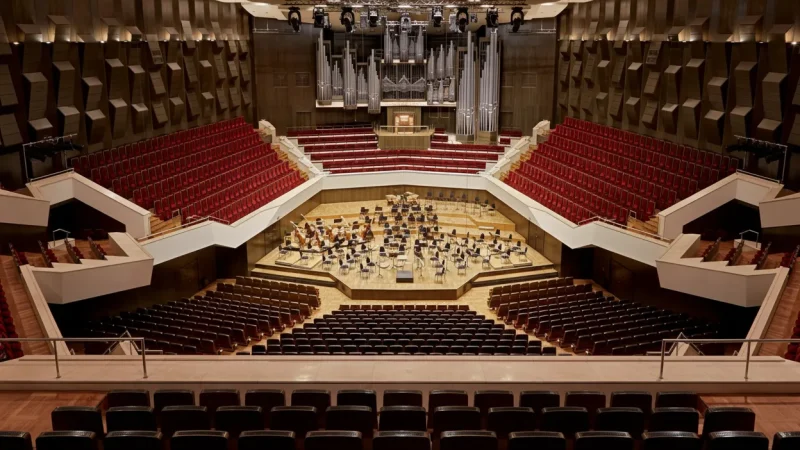 8) Gewandhaus Leipzig(5)