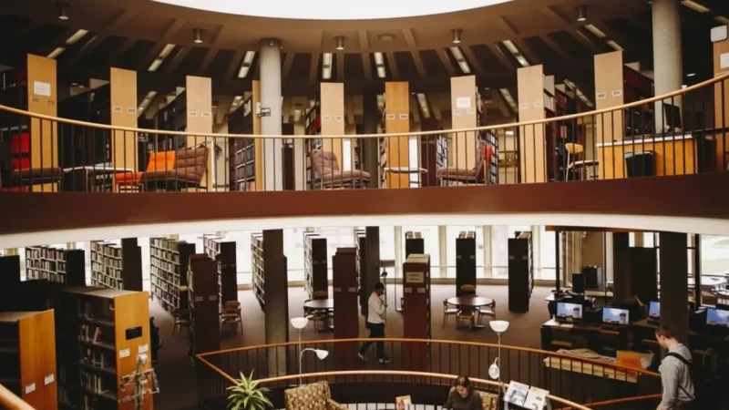 8) Heidelberg University Library(6)