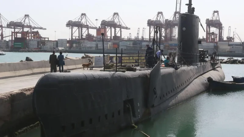 Abtao_Submarine_Museum_–_A_preserved_naval_submarine__05
