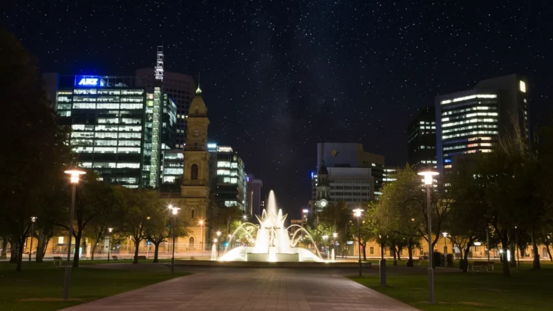 Adelaide CBD – City shopping and landmarks(4)