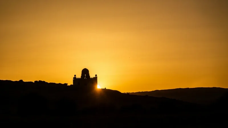 Aga Khan Mausoleum – Riverside Landmark(2)