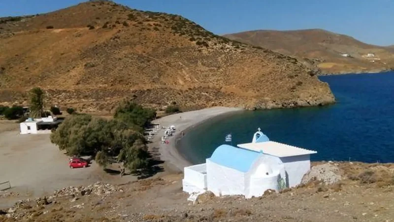 Agios_Konstantinos_Beach_02