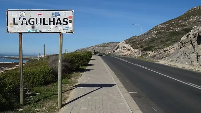 Agulhas_Village_тАУ_Small_coastal_town_04