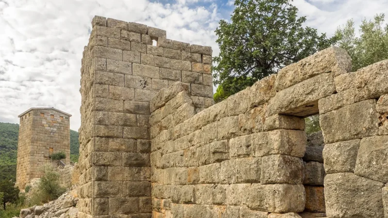 Aigosthena_Fortress_02