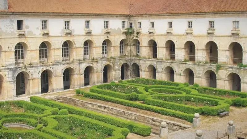 Alcobaça Monastery – UNESCO-listed monastery(6)