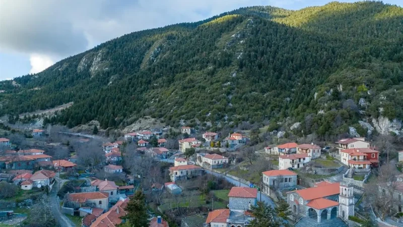 Alonistaina_Village_03