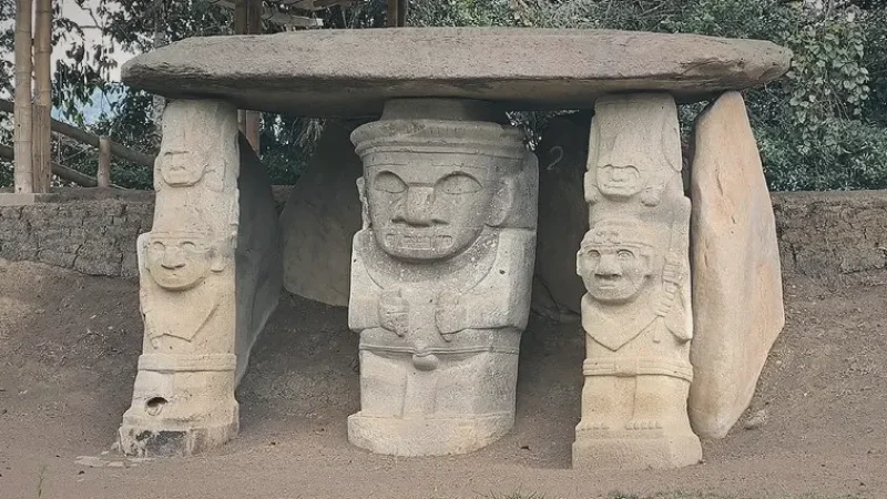 Alto de los Ídolos – Large statue complex(4)