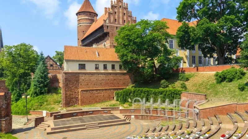 Amphitheatre_Olsztyn_02
