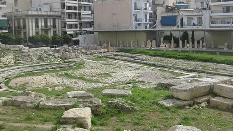 Ancient_Theatre_of_Zea_05